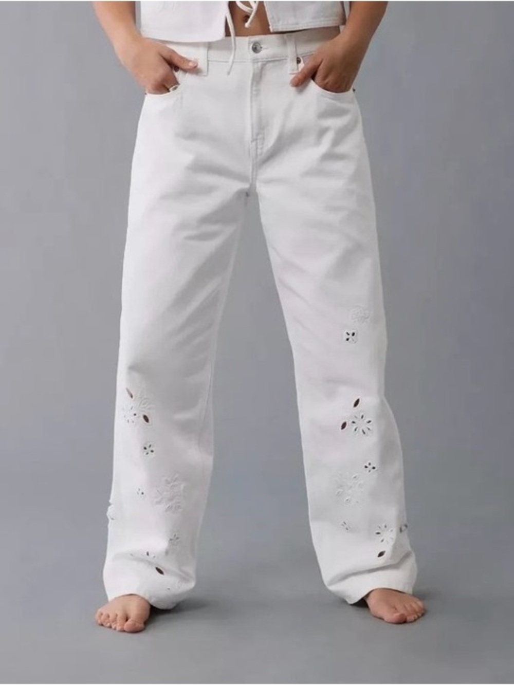 American Eagle AE White Ex-Boyfriend Floral Cutwork Accent Jeans 16 LONG